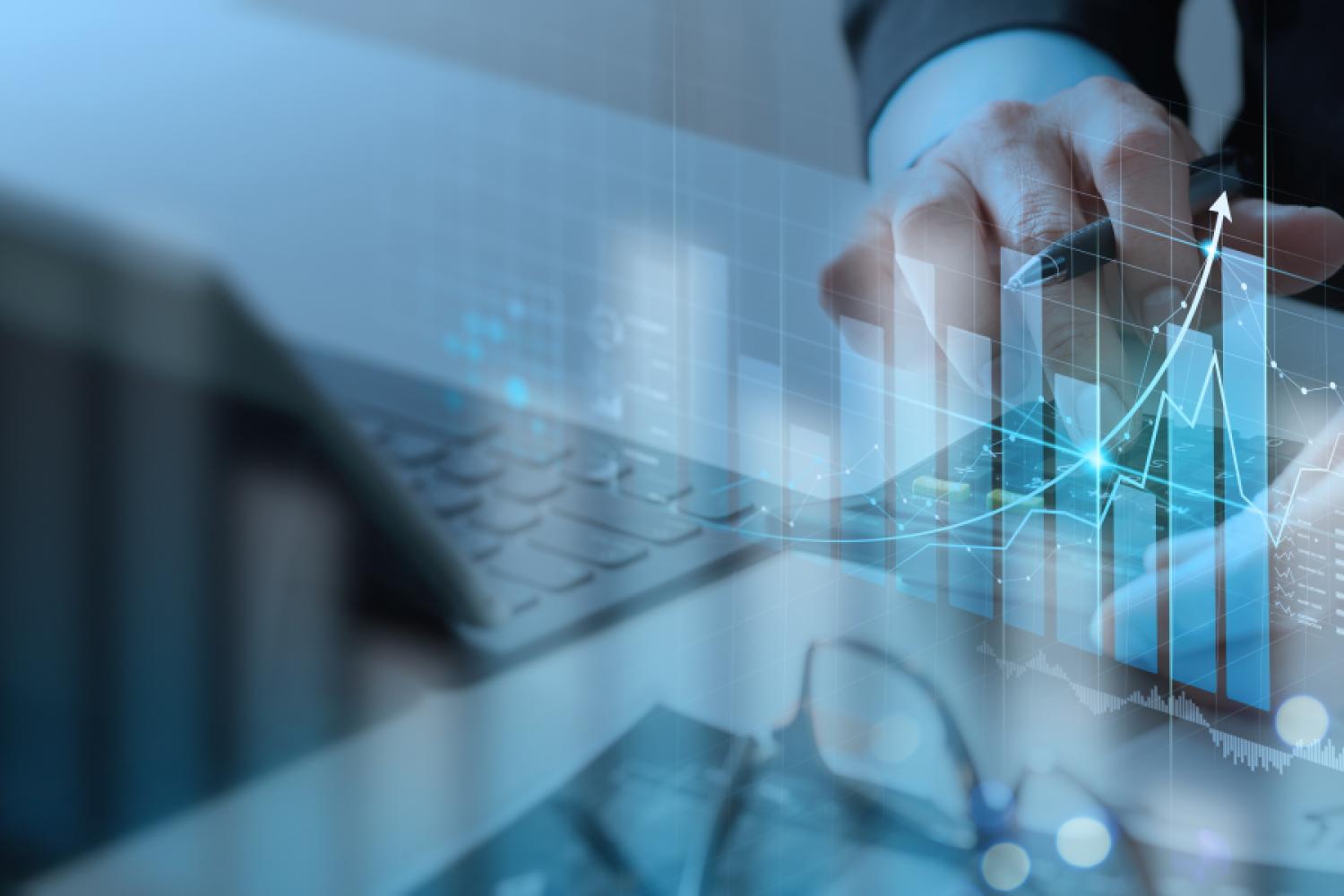 La BayernLB financia un inmueble logístico en desarrollo en Groß-Rohrheim con aproximadamente 30.000 metros cuadrados de superficie. (Imagen simbólica: AdobeStock, everythingpossible)