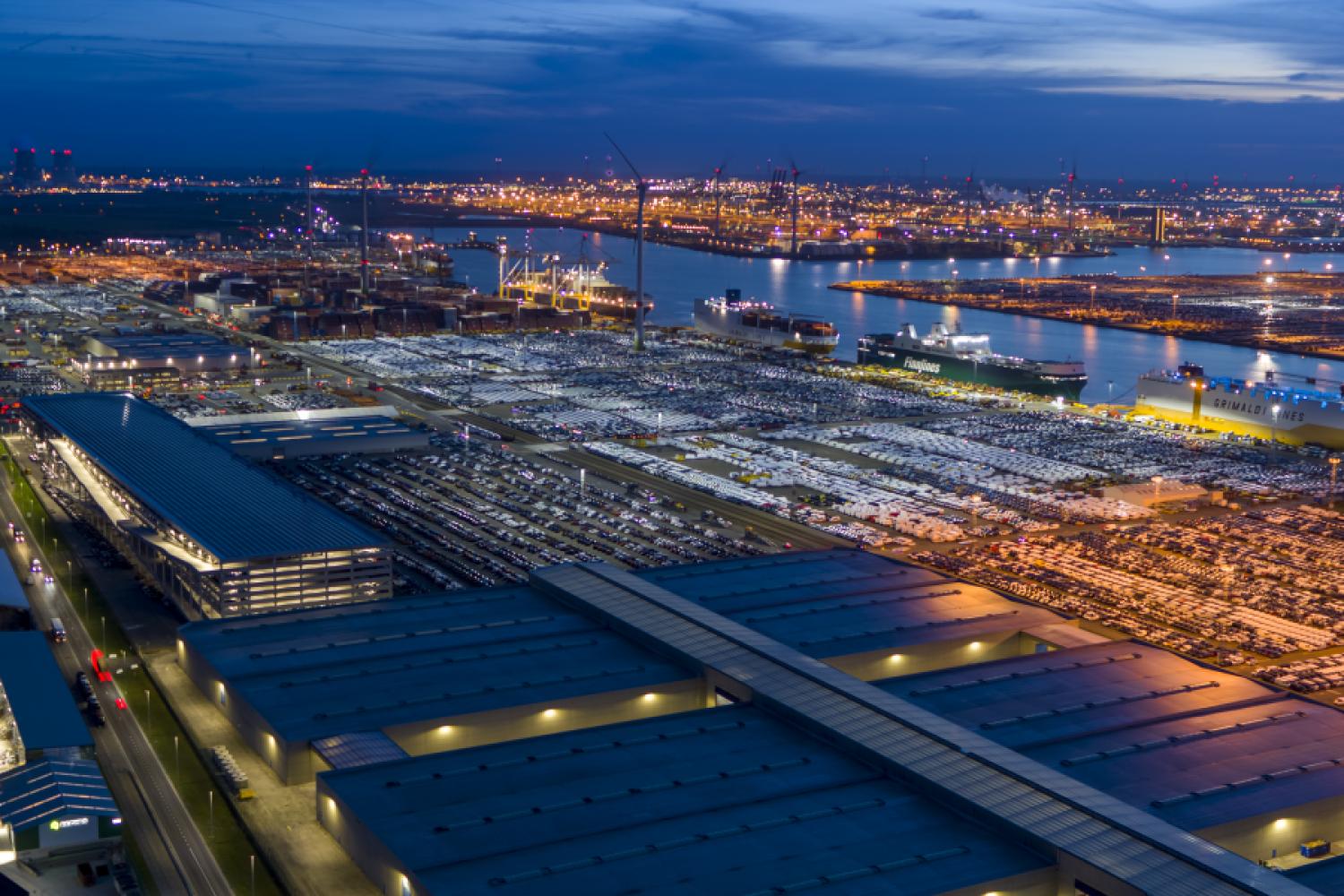 In the Port of Antwerp-Bruges, the dwell time of containers is increasing – an effect of disrupted schedules and limited terminal space. | Photo: Port of Antwerp-Bruges