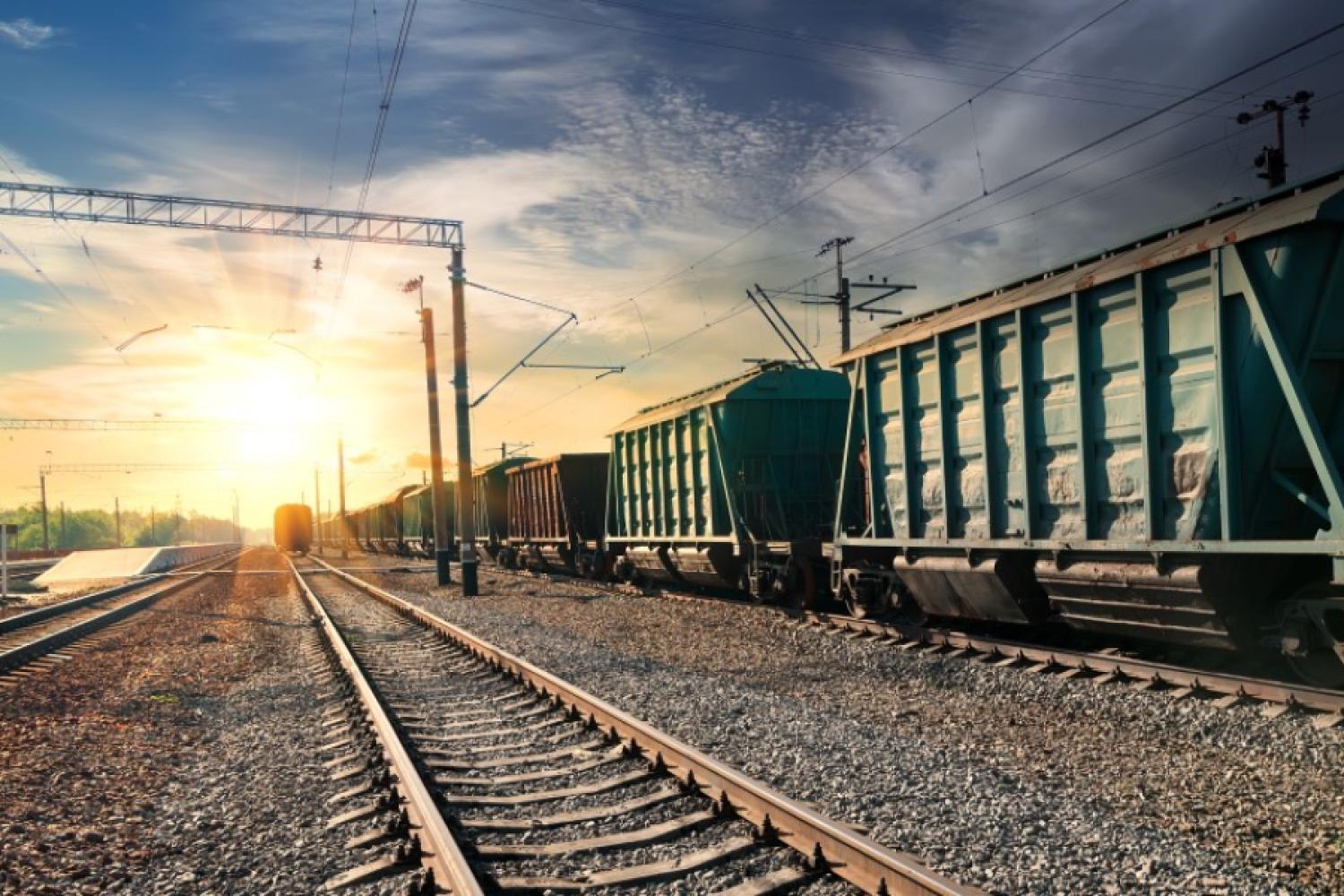 Early morning at the marshalling yard: Freight trains remain central players in the European logistics networks. (Photo: Hitachi)
