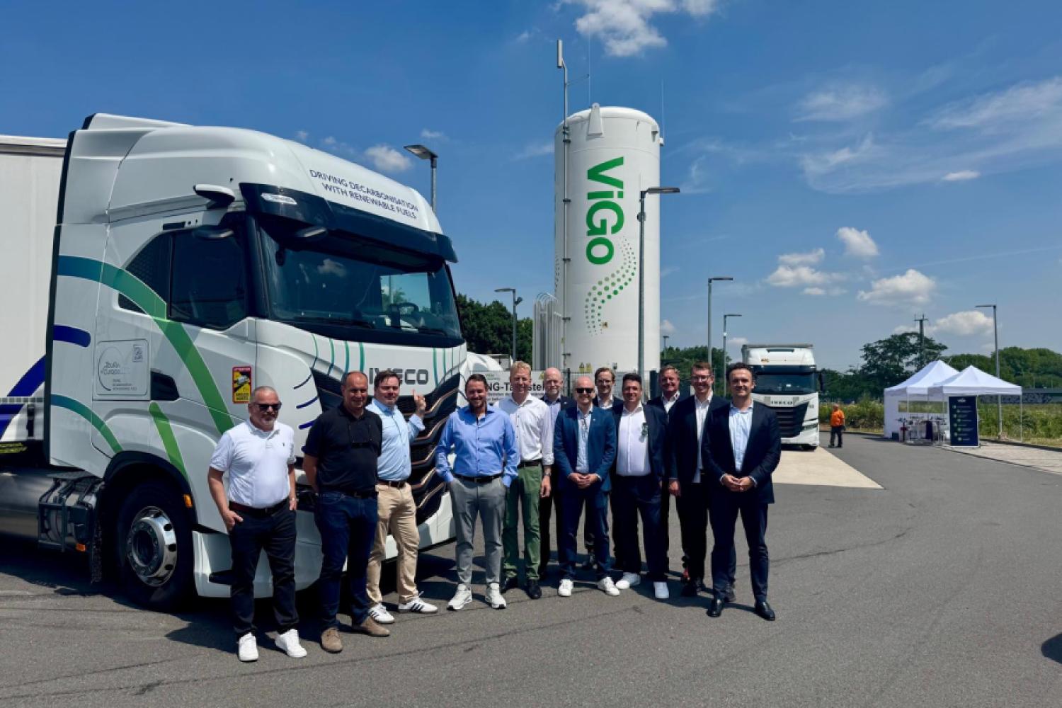 Presentation of the project by ViGo Bioenergy, Bosch, and Iveco in Leverkusen. (Image: ViGo Bioenergy)