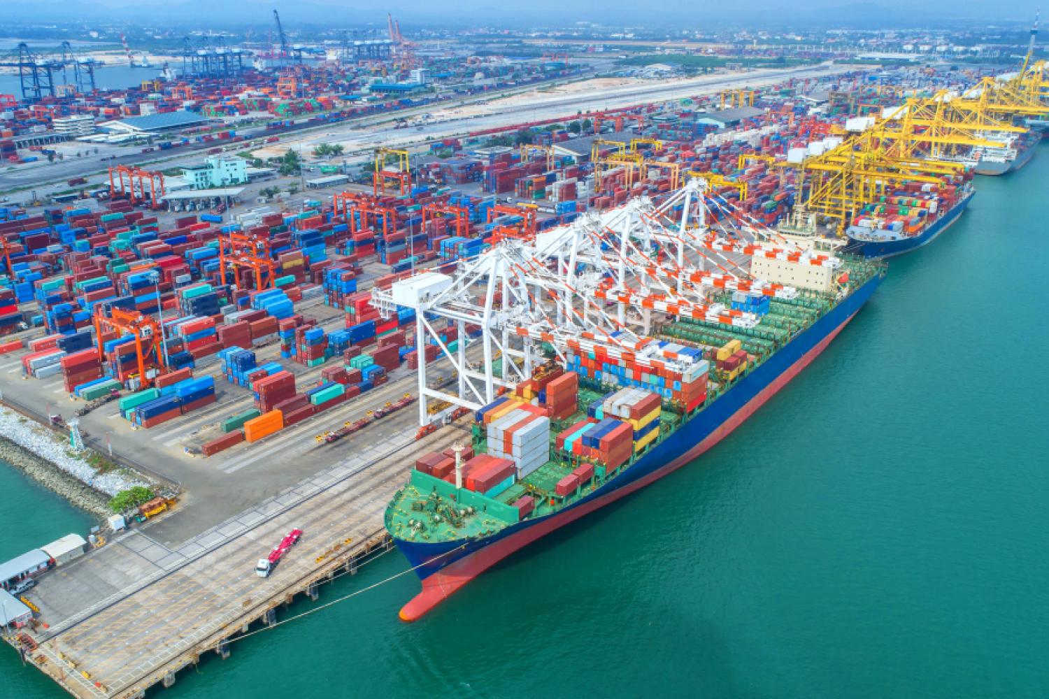 El puerto de contenedores Laem Chabang es el puerto marítimo más importante de Tailandia y un nodo central para el comercio internacional. (Foto: Gettyimages/Gebrüder Weiss)