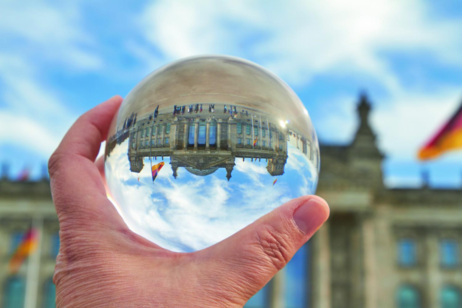 Interesting logistics news about the 2025 federal elections can be found in the news ticker of LOGISTIK HEUTE. (Photo: Foto-Ruhrgebiet/stock.adobe.com)