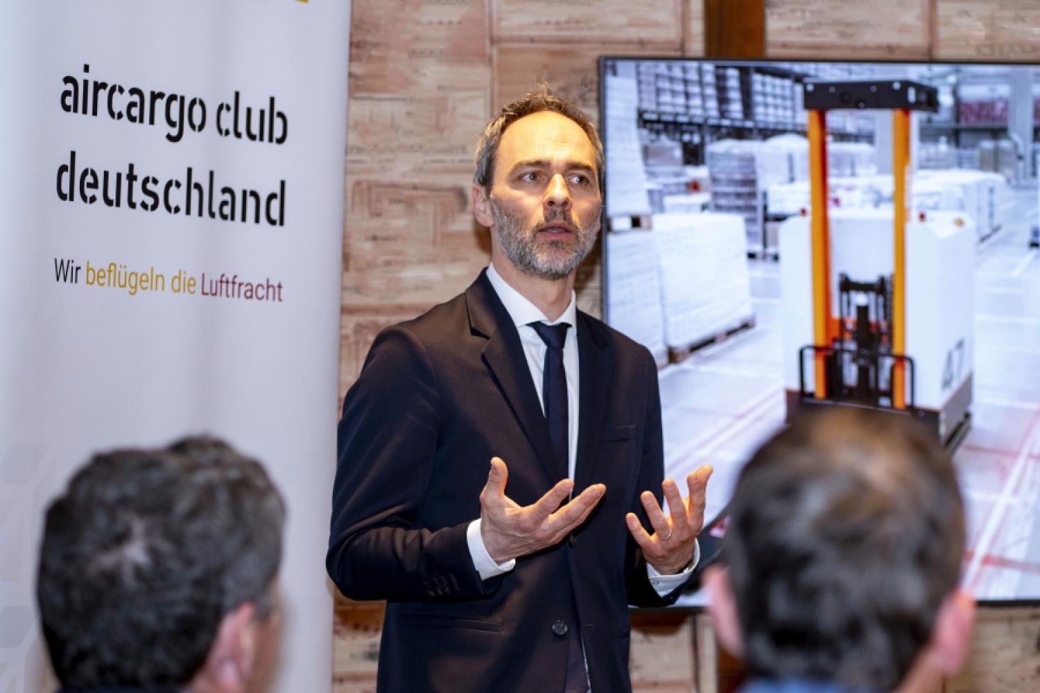 Michael Zach, Senior Vice President Ground Handling & Cargo Operations von Flughafen Wien AG: „Pracujemy nad wszystkimi kluczowymi tematami – i uważamy to za nasze zadanie, aby celowo rozwijać usługi.“ Foto: acd)
