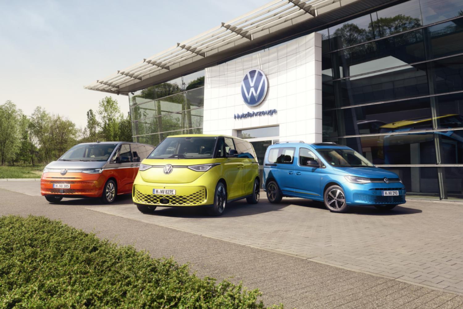 The Energy models from Volkswagen Commercial Vehicles will be available in Germany at a particularly favorable price from July 2025 for a limited time: In addition to comprehensive equipment packages, an Energy lettering adorns the D-pillar and the steering wheel clasp of the vehicles in Germany. | Photo: VWN.