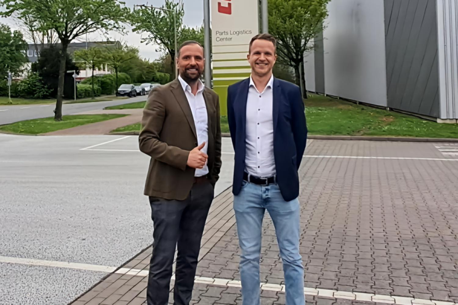Eduard Siegle (l), Head of Strategic Accounts Agriculture at Nox, and Jakob Kling, Client Success Manager Strategic Accounts at Nox. (Photo: Nox)