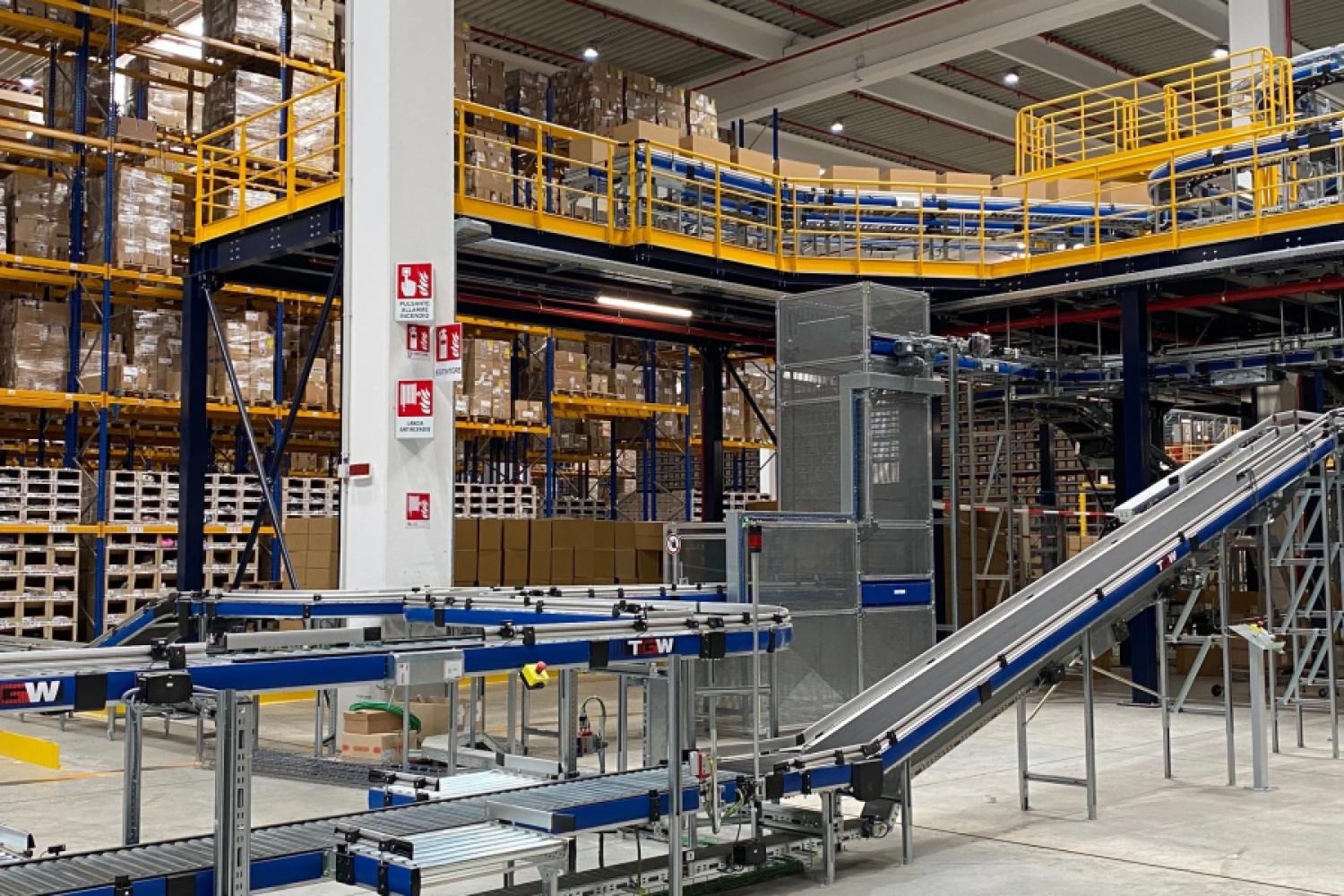 TGW Logistics a réalisé pour le spécialiste de la mode OVS un puissant système FlashPick au sud-ouest de Milan. | Image : TGW Logistics