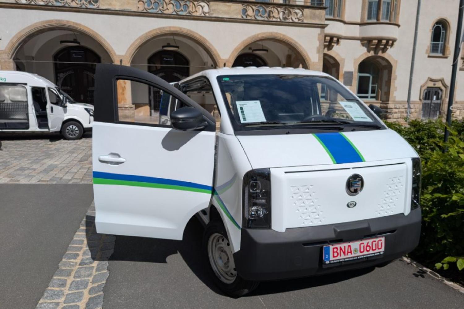 Facteur nez : La plateforme 100 % électrique permet un avant très court et une grande efficacité spatiale. | Photo : J. Reichel
