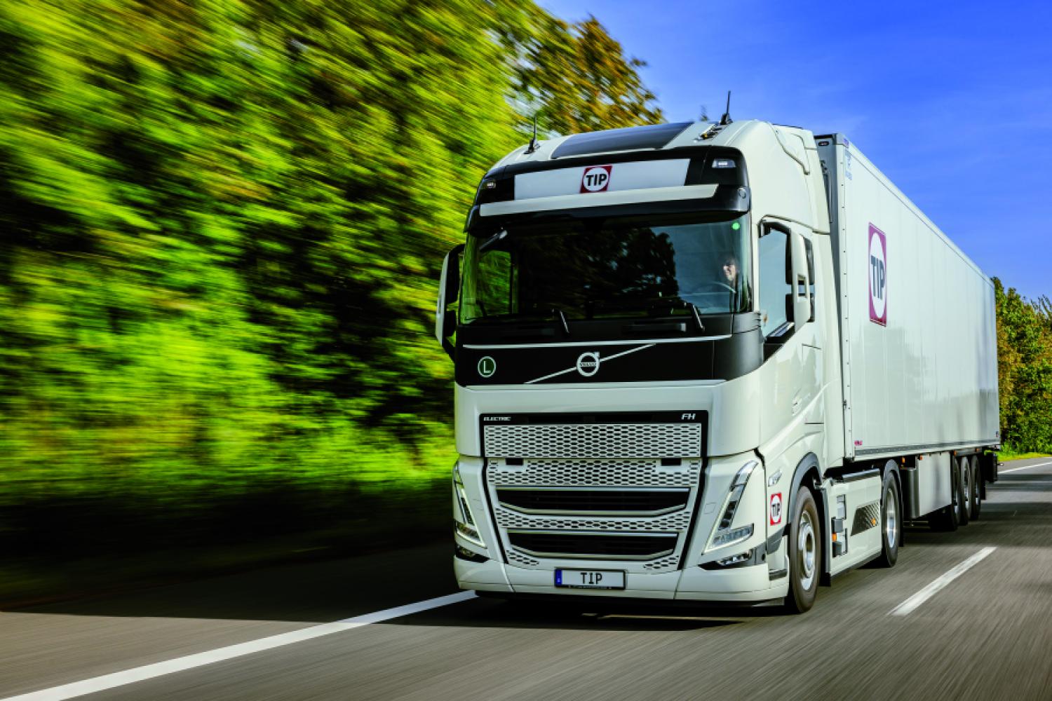 TIP relies on electric trucks like the Volvo FH Electric in its rental fleet. (Photo: TIP)