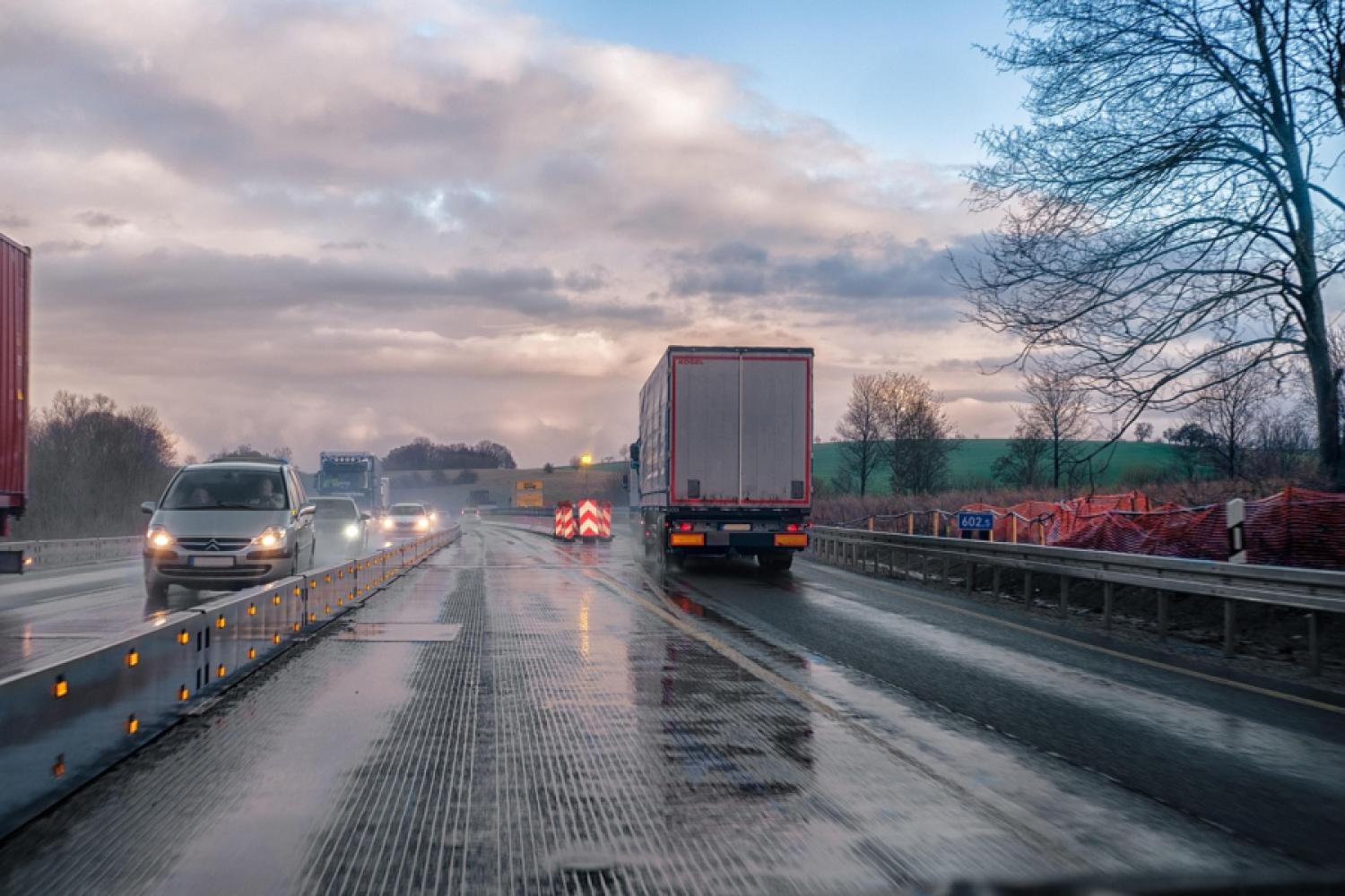 The truck remains the backbone of logistics: In the future, road freight transport will continue to carry the majority of transport volume in Germany. (Photo: Pixabay)