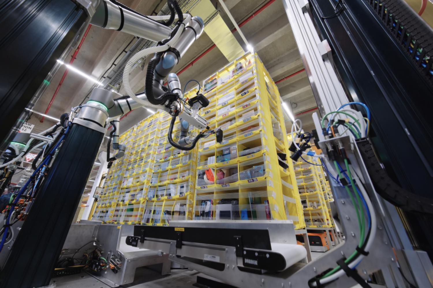 Vulcan can currently handle about three-quarters of the millions of products offered by the company, according to Amazon. (Image: Amazon)