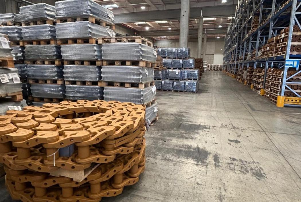 En su propia ubicación en Bolonia, Gruber Logistics opera para Berco en 8.000 metros cuadrados en la consolidación de mercancías y la preparación de envíos para la distribución en toda Italia de las piezas de maquinaria de la empresa. Foto: Gruber Logistics
