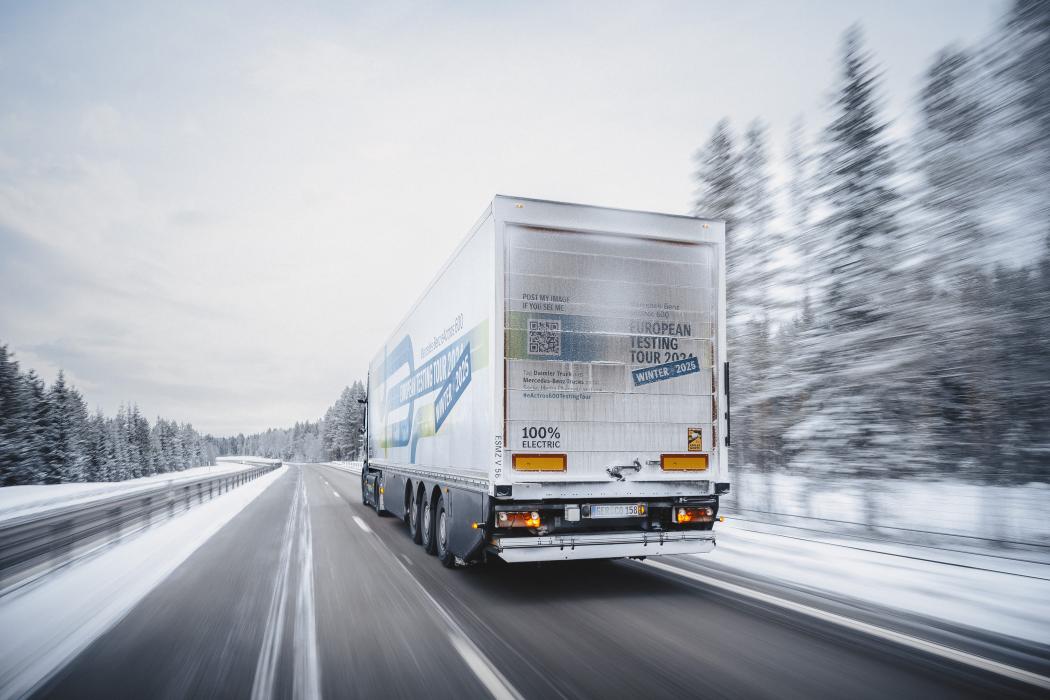 Over 6,500 kilometers, the "European Testing Tour Winter 2025" led the two near-series prototypes across Europe. (Photo: Daimler Truck AG)
