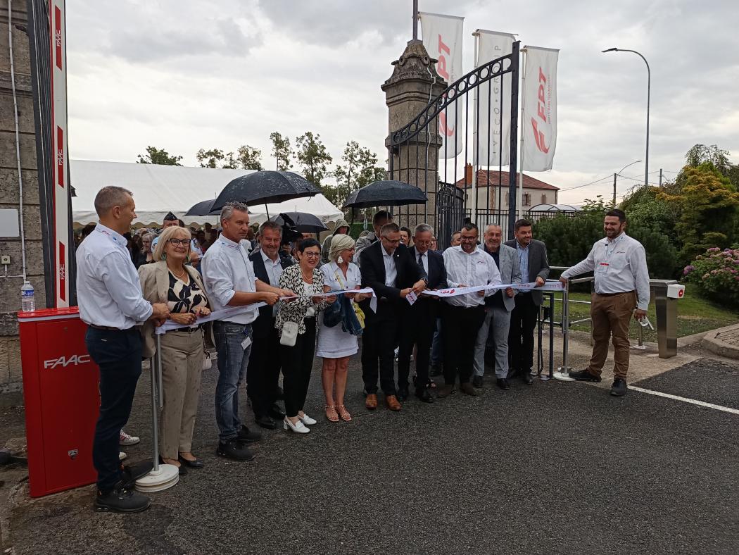 In mid-July 2025, the FPT Industrial plant in Bourbon-Lancy hosted a family day for employees and their families over the weekend. At the center of a historical tour were over forty vehicles, engines, and components. | Image: FPT Industrial.