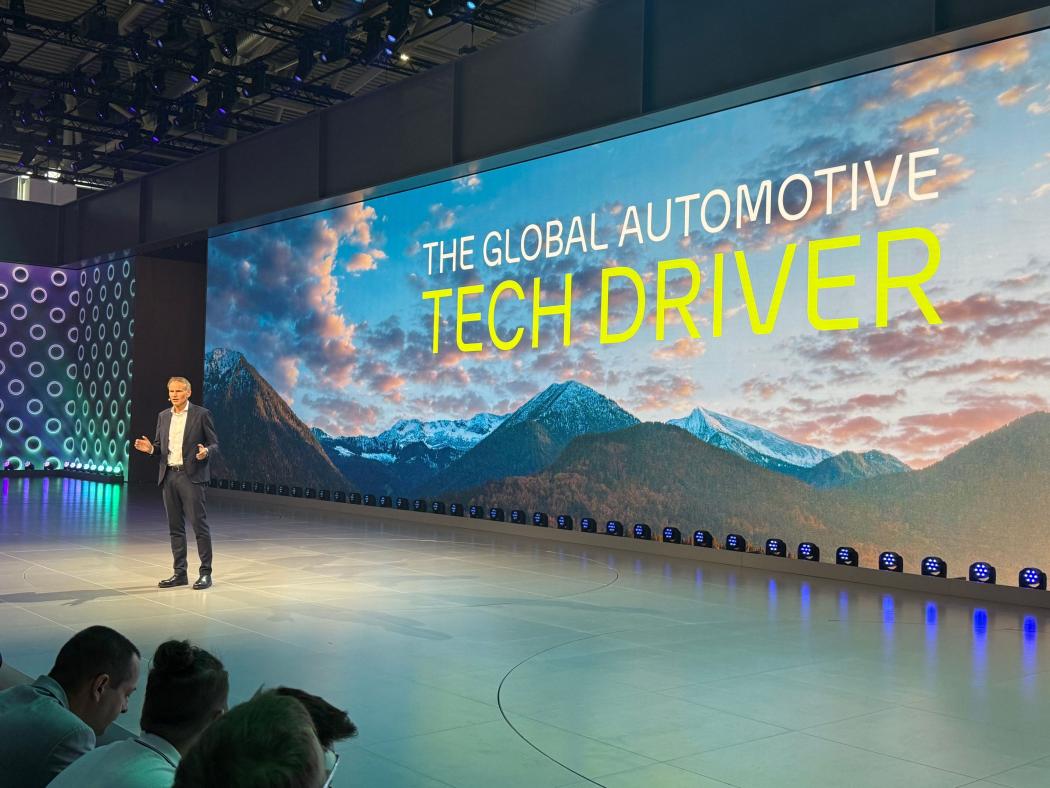 "Global Automotive Tech Driver": Kleiner nie miał tego od CEO Blume! Ale: Pewność siebie jest ważniejsza niż kiedykolwiek dzisiaj!| Zdjęcie: G. Soller