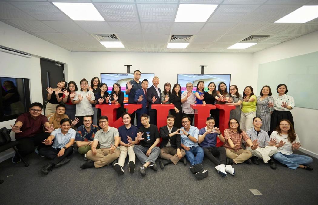 Around 30 students begin their studies at the Ho Chi Minh City University of Technology. (Photo: KLU)