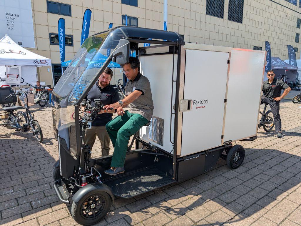 Honda goes Heavy: Avec la sous-marque Fastport, le constructeur automobile se lance dans le secteur des vélos. Cela se remarque sur le vélo. | Photo : J. Reichel