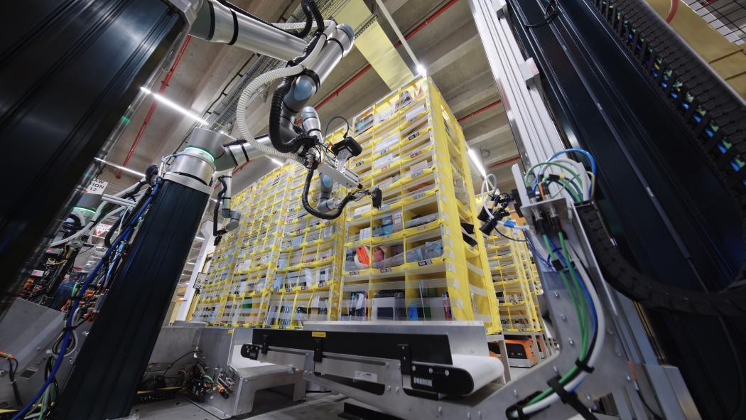 Vulcan can currently handle about three-quarters of the millions of products offered by the company, according to Amazon. (Image: Amazon)
