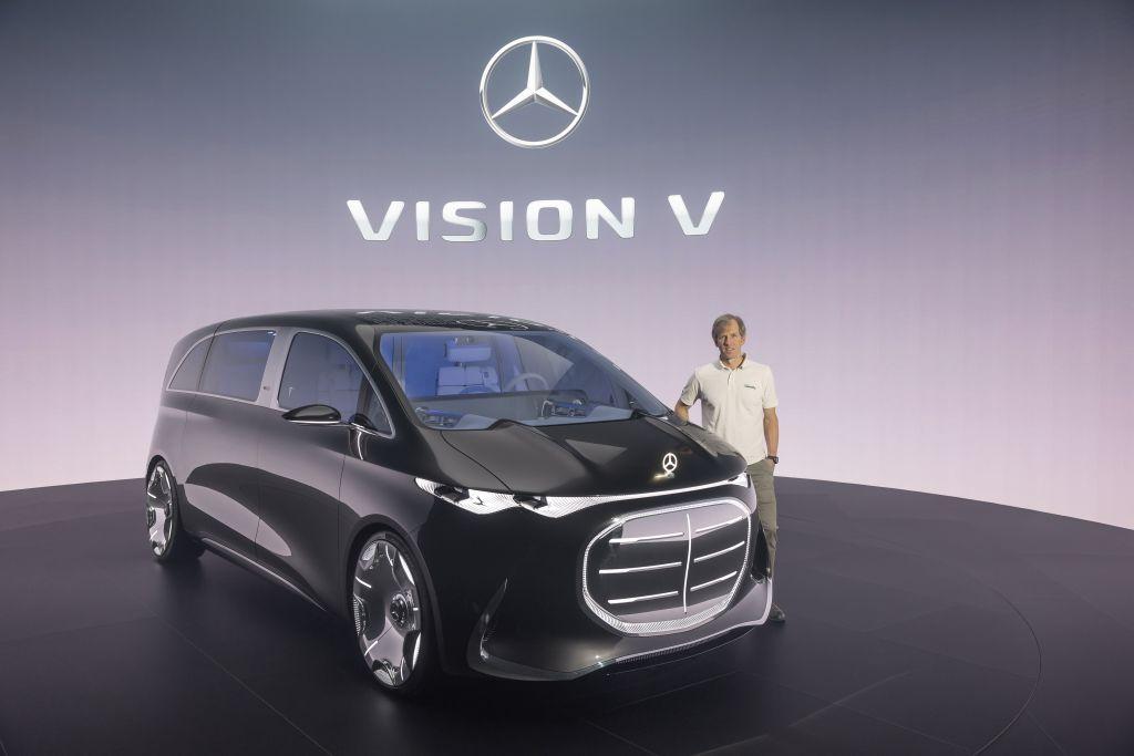 Robust appearance: With a width of 2.10 meters and a length of 5.48 meters, the show car is expansive. | Photo: Mercedes-Benz